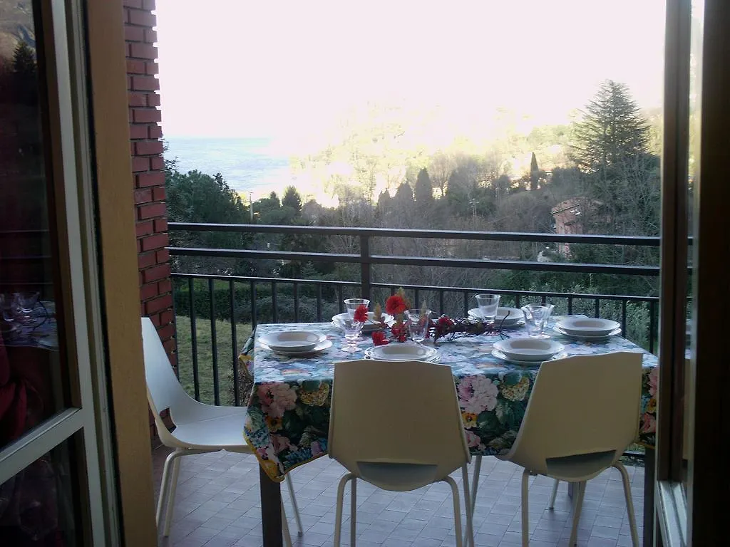 Casa Del Faggio Rosso Apartment Bellagio 0*,